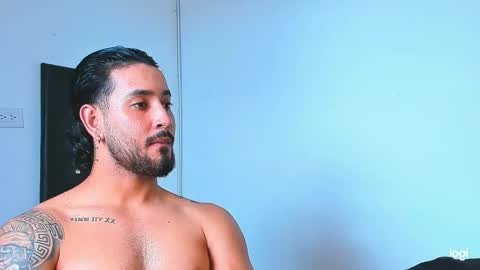 Maximo online show from December 13, 8:15 pm