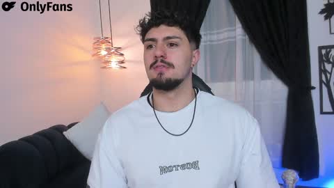 Maximo online show from February 3, 5:40 am