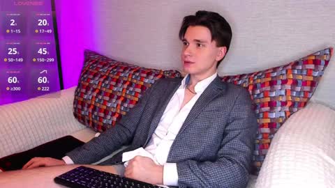 Max online show from January 27, 2:46 pm