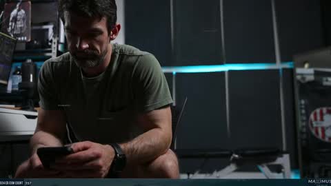 Snapshot of maximus_787 chatting on February 27, 12:03 am Maximus7871 online show from February 27, 12:03 am