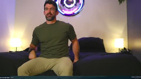 Snapshot of maximus_787 chatting on December 6, 10:46 pm Maximus7871 online show from December 6, 10:46 pm