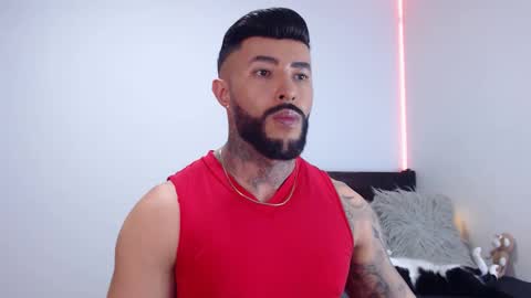 Independent Model online show from September 24, 3:02 am