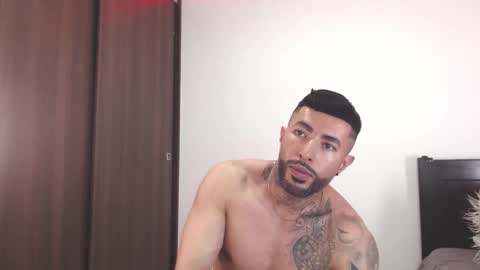 Independent Model online show from March 15, 3:55 am