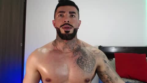 Independent Model online show from April 10, 6:30 am