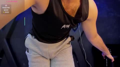 Snapshot of maximusdick1_ chatting on September 14, 6:26 am Maximus online show from September 14, 6:26 am