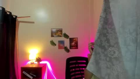 maxine_fucks online show from November 29, 8:44 am