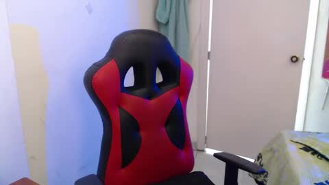 maxinesex_ online show from March 3, 2:35 pm