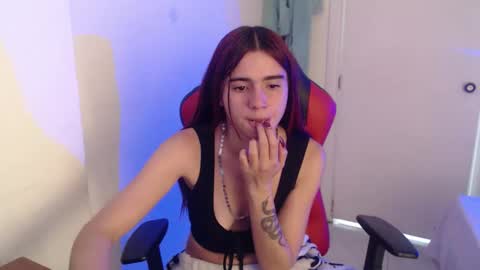 maxinesex_ online show from March 18, 3:51 pm