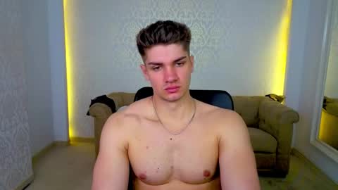 MaxKaiden online show from April 21, 5:36 am