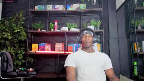 Maxmuscle10 online show from January 19, 6:12 am