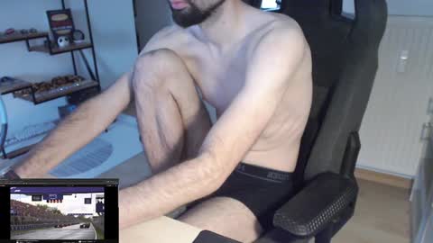 maxp0wer21 online show from December 28, 10:03 am