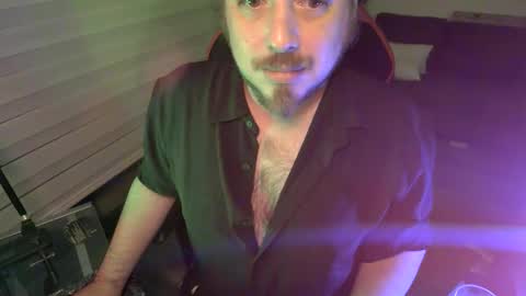 Max online show from March 23, 3:55 am