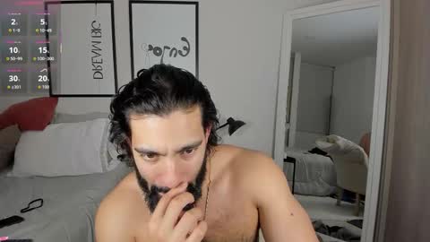 Max online show from October 10, 2:39 am