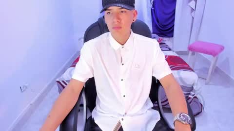 MaxThomson online show from September 26, 10:51 pm