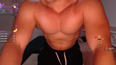Snapshot of maxwel949813 chatting on September 26, 10:07 pm Max online show from September 26, 10:07 pm