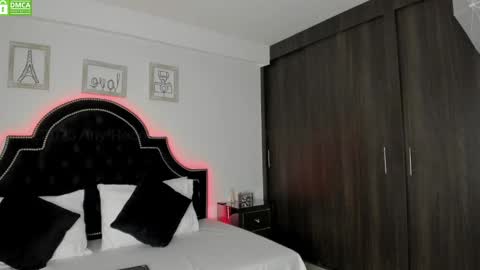Snapshot of maxxicruz chatting on February 24, 9:20 pm Maxxi online show from February 24, 9:20 pm