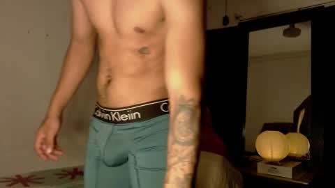 maxximus_10 online show from January 10, 7:04 am