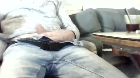 Snapshot of maxxoufr chatting on February 1, 12:15 pm maxxoufr online show from February 1, 12:15 pm