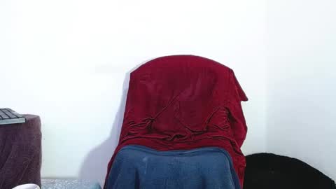 airam miller online show from April 14, 10:40 am