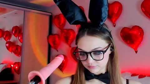 Snapshot of may_fl0wer chatting on February 13, 2:42 pm May Flower online show from February 13, 2:42 pm