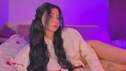 May online show from November 15, 6:04 am