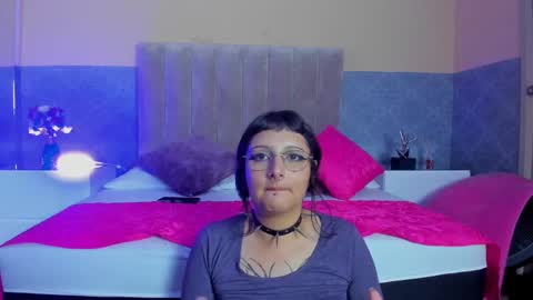 Snapshot of may_y_goeth chatting on September 10, 2:34 am may y goeth online show from September 10, 2:34 am
