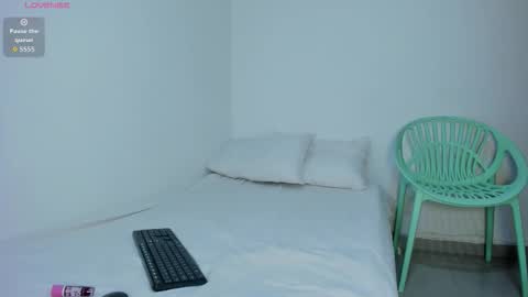 Maya online show from October 1, 4:55 am