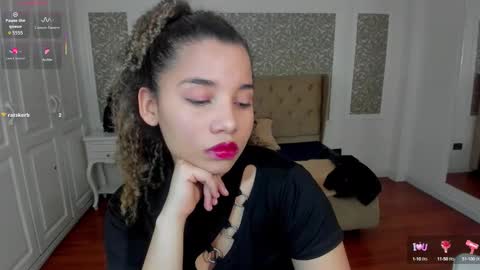Snapshot of mayaa_ross chatting on September 16, 2:46 am Maya online show from September 16, 2:46 am