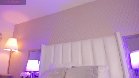 Maya online show from February 26, 4:19 am