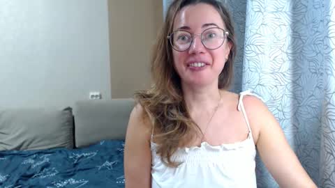 Maya online show from December 20, 3:41 pm