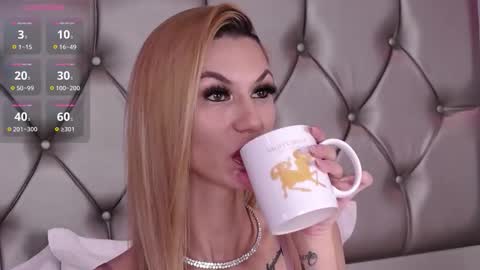 Maya online show from November 3, 12:28 pm