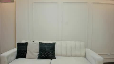 M A Y A    H O F F M A N online show from February 9, 11:14 am