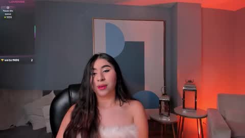 Snapshot of mayamoretti chatting on October 17, 5:22 am Maya online show from October 17, 5:22 am