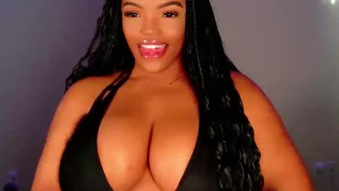 MayBabi online show from October 24, 1:56 pm