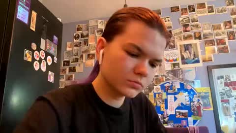 Rose online show from March 14, 6:17 am