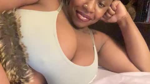 mayluvsu online show from May 10, 4:52 am