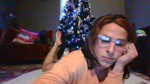 diana doll online show from December 9, 3:22 pm