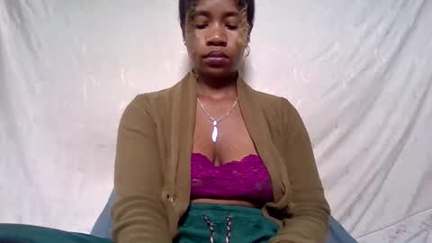 mayrah online show from March 11, 7:11 am