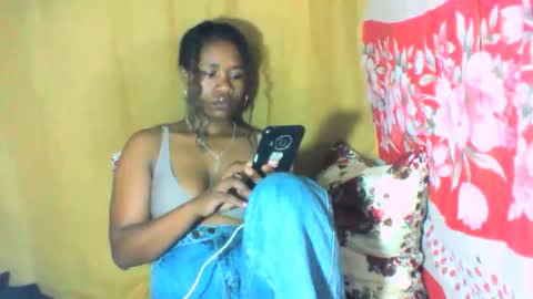 mayrah online show from October 31, 6:47 am