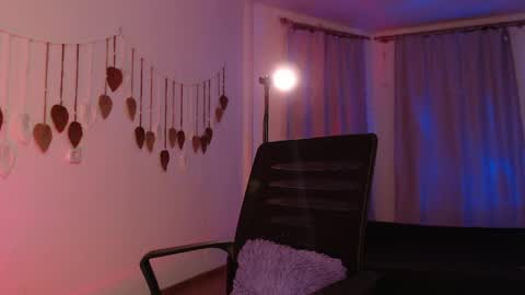 mayrumey online show from April 12, 4:55 pm