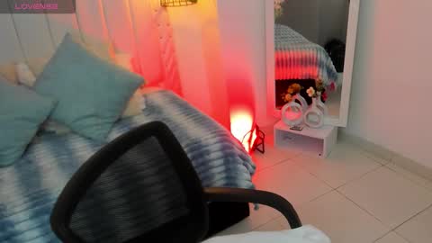 Mayu KIm online show from November 4, 7:26 pm