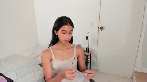 mazikeen_18 online show from March 12, 2:10 pm