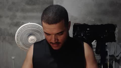 Mcgregor online show from December 5, 3:50 am