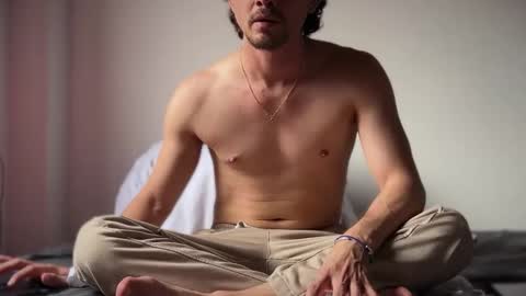 mcklister online show from April 5, 11:13 pm