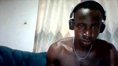 mclntz_bbc online show from December 3, 10:38 am