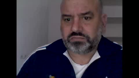 Snapshot of mcp7 chatting on October 19, 9:58 am mcp7 online show from October 19, 9:58 am