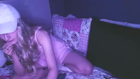 meadowmoon3 online show from March 30, 9:53 am