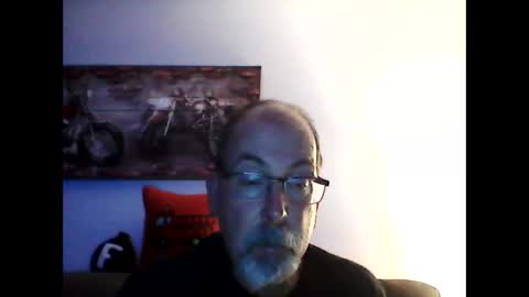 me at home online show from December 20, 5:03 am