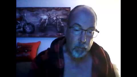 me at home online show from October 22, 10:18 am