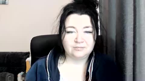 Snapshot of medjik_lool chatting on October 20, 8:19 am Oltereodora-lima online show from October 20, 8:19 am